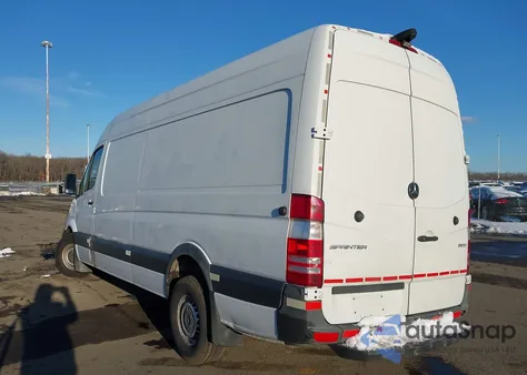 2018 Mercedes-Benz Sprinter 2500 High Roof V6 z USA, uszkodzony, nr VIN WD3PE8CD0JP600193